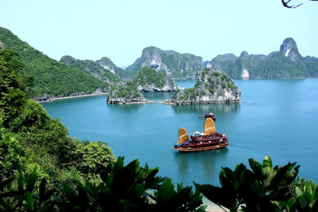 Halong Bay Cruise – Natural Wonder Halong Bay Cruise – Natural Wonder - image