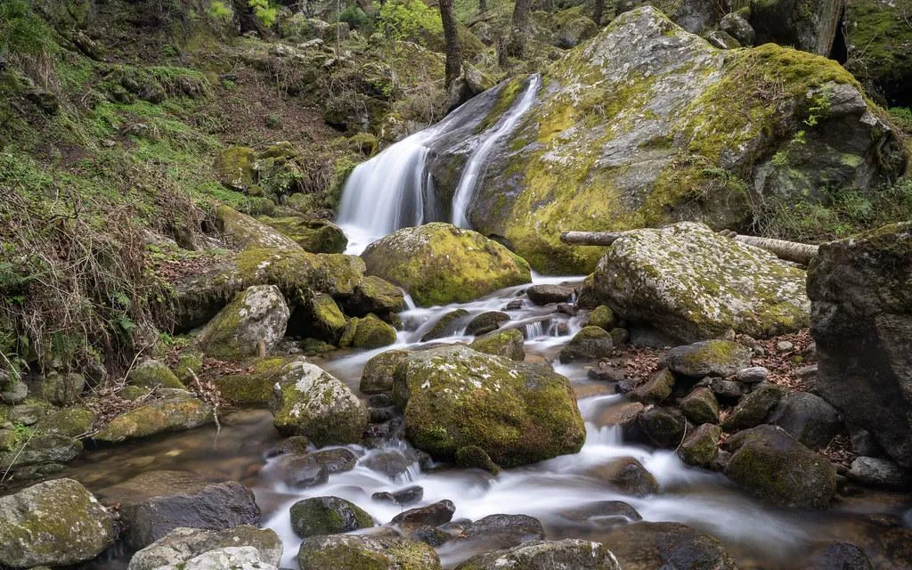 Backpacking Routes in India: Exploring Hidden Trails and Uncharted Paths Gushaini