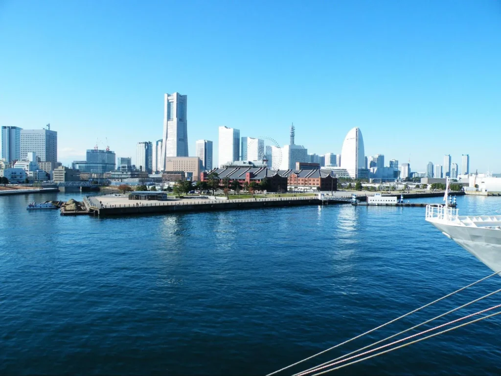 Minato Mirai 21 – Yokohama’s Futuristic Waterfront District Minato Mirai 21 – Yokohama’s Futuristic Waterfront District