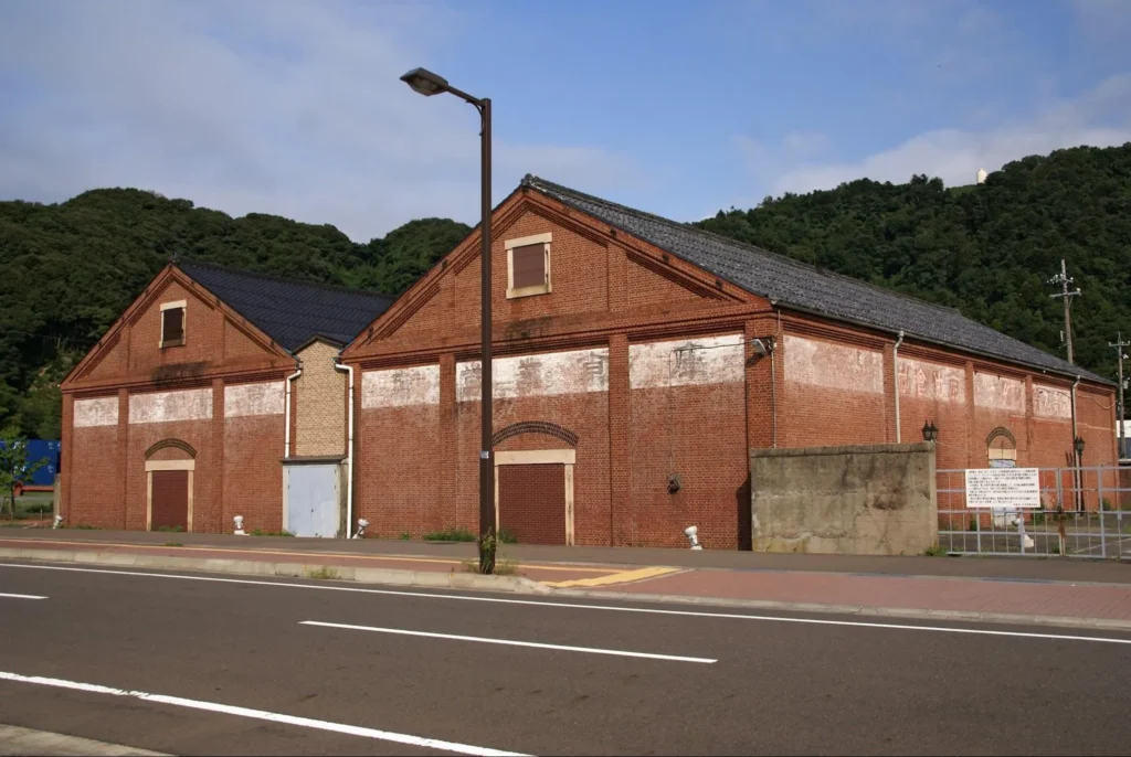 Red Brick Warehouse (AkaRenga Soko) – History Meets Modern Design Red Brick Warehouse (AkaRenga Soko) – History Meets Modern Design
