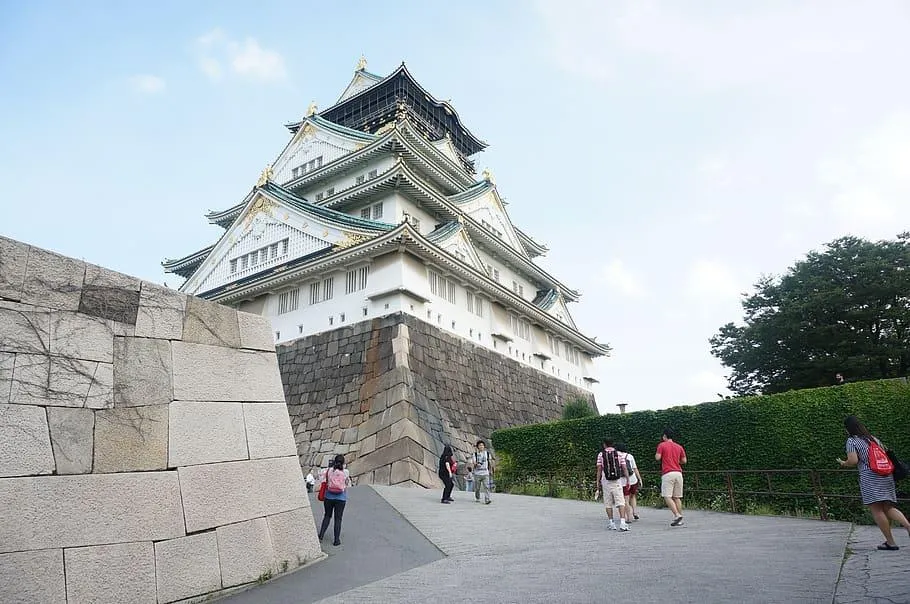 Osaka – Japan’s Kitchen and Entertainment Capital Osaka – Japan’s Kitchen and Entertainment Capital