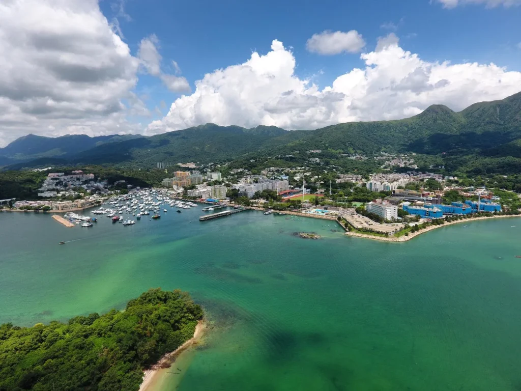 Sai Kung – The Back Garden of Hong Kong Sai Kung – The Back Garden of Hong Kong