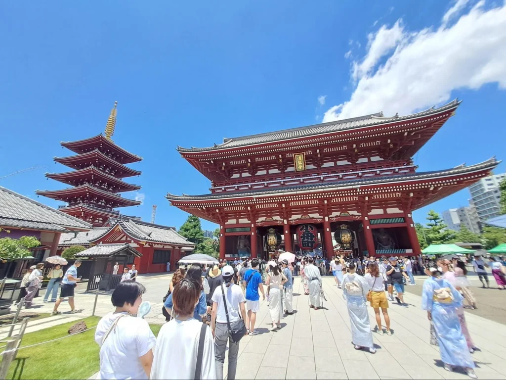 Meiji Shrine: Tranquil Escape in the Heart of Tokyo Meiji Shrine: Tranquil Escape in the Heart of Tokyo - image