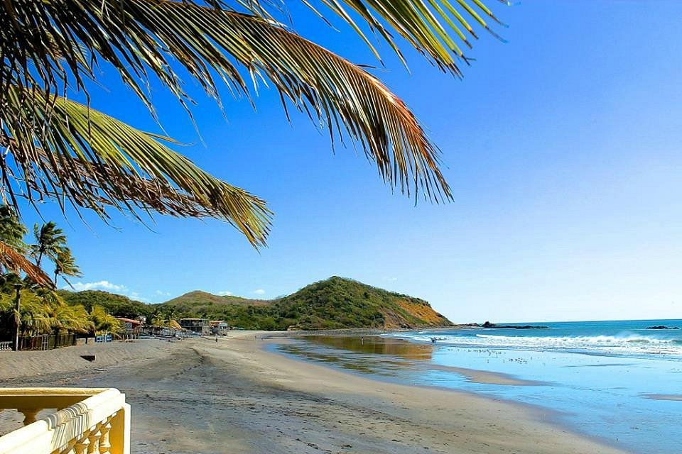 Playa Gigante, Tola