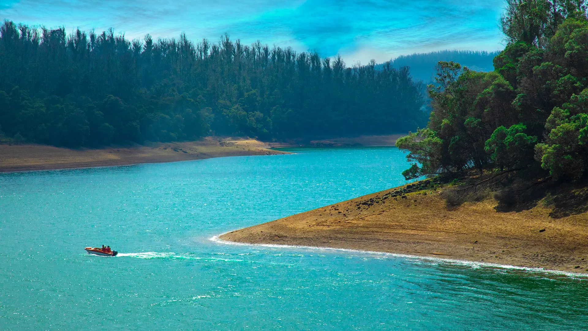 Pykara Lake is one of the romantic tourist places in ooty